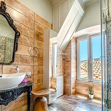 Castel Abaso Boutique By Explore
