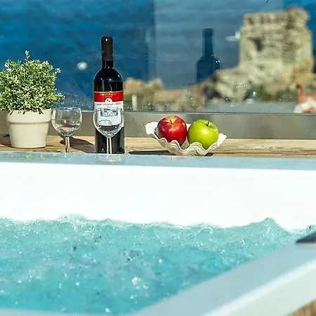 Ξενοδοχείο με διαμερίσματα Castel Abaso Boutique By Explore